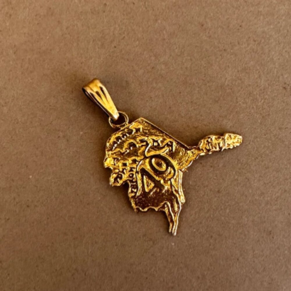 10k Solid Yellow Gold Vintage Alaska Charm / Pendant